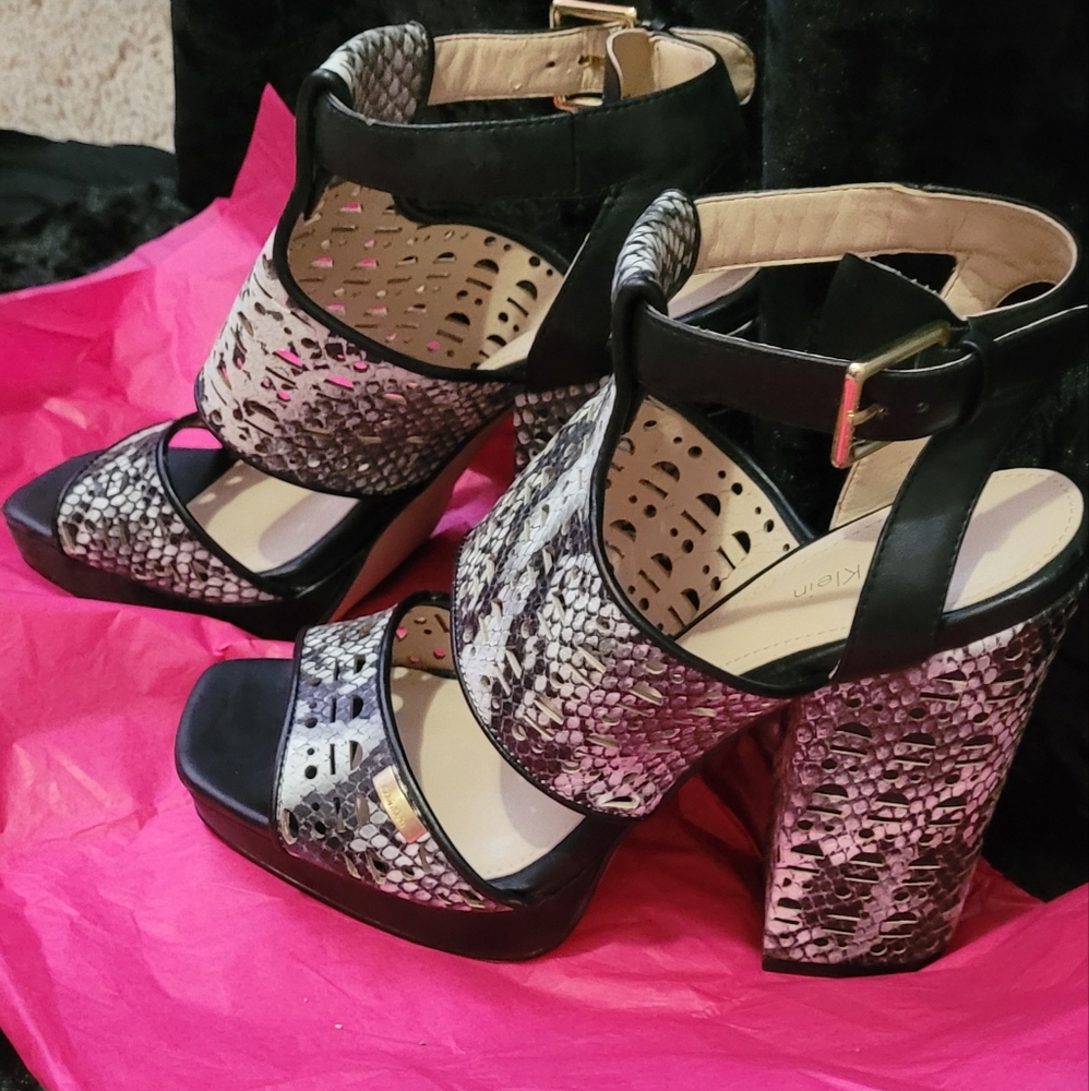 Calvin Klein Vallin Blk & White Python Chunkie He… - image 2